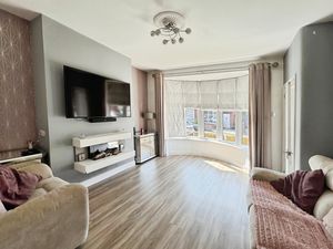 Lounge- click for photo gallery